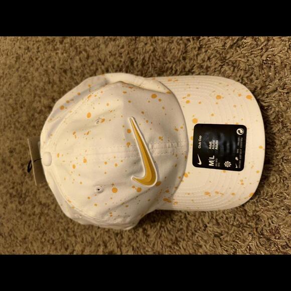 Nike Other - Nike Men's Club Tennis Cap